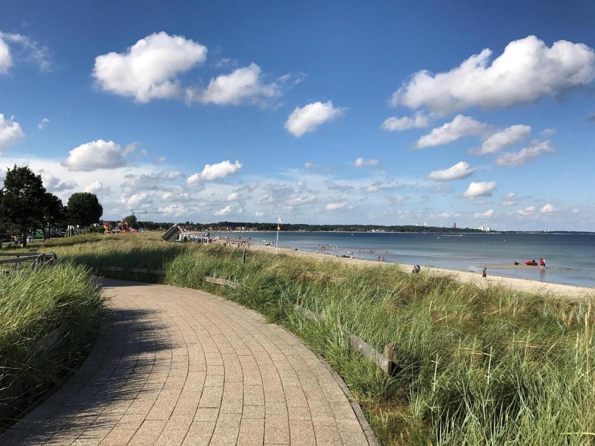 Res-511-Residenz-Teilseeblick Scharbeutz Buitenkant foto
